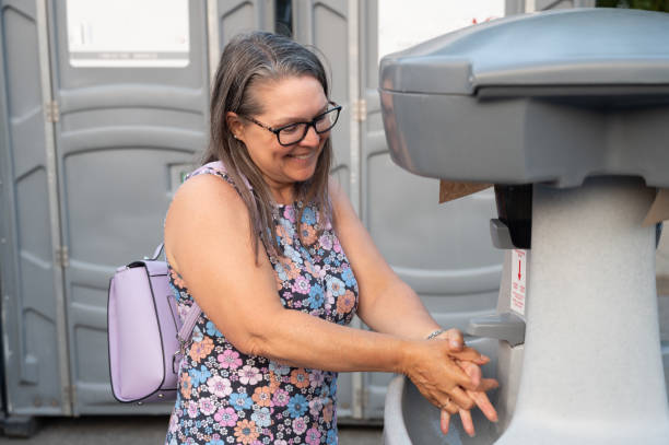 Best Portable toilet rental cost  in Guthrie Center, IA
