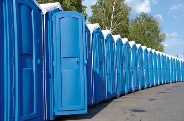 Best Portable restroom trailer rental  in Guthrie Center, IA
